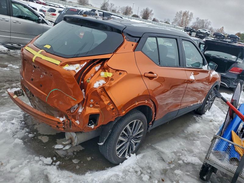 Фото 3 - NISSAN KICKS