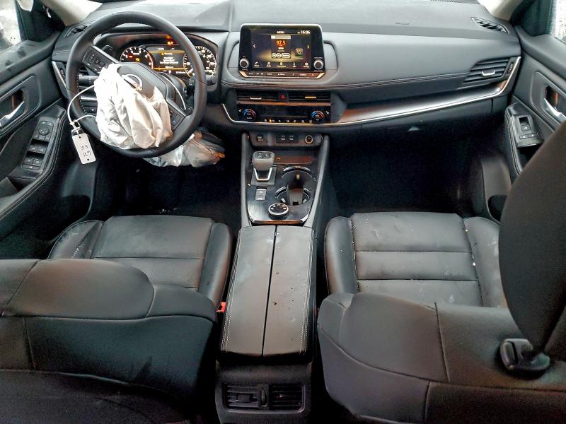 Фото 8 - NISSAN ROGUE