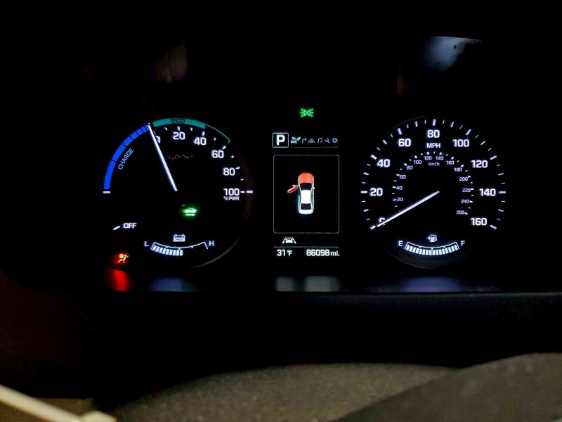 Фото 9 - HYUNDAI SONATA