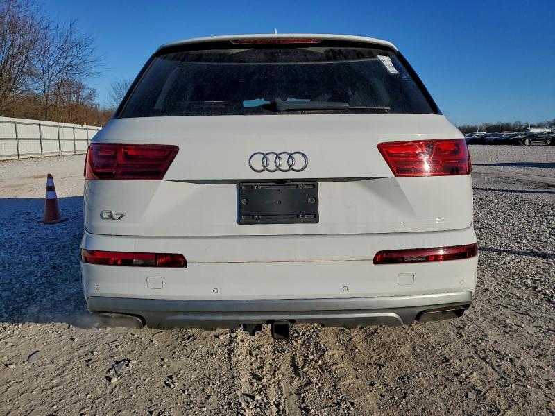 Фото 6 - AUDI Q7