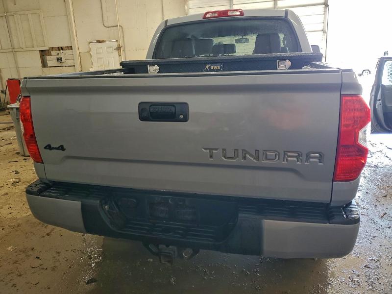 Фото 6 - TOYOTA TUNDRA