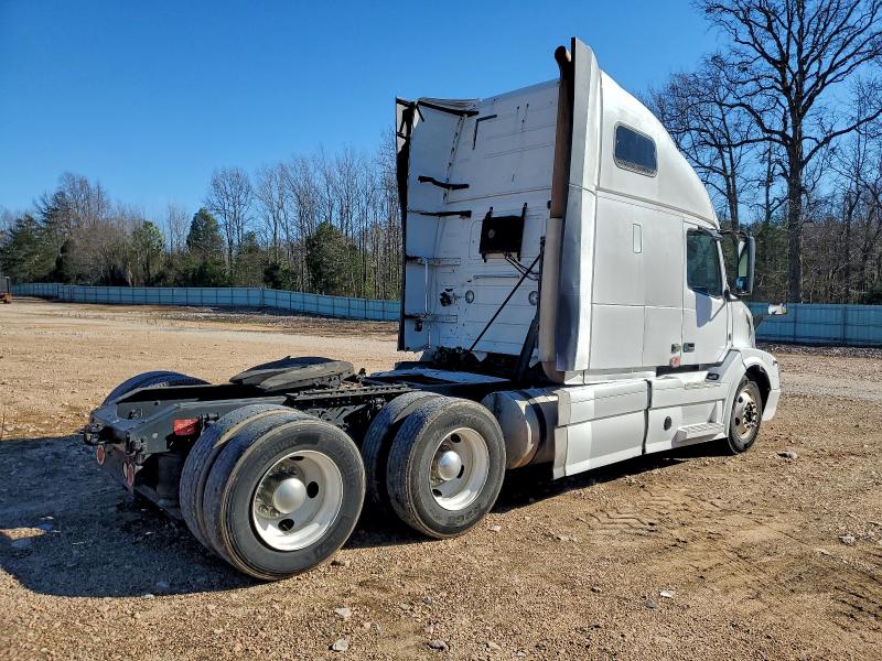 Фото 4 - VOLVO VN