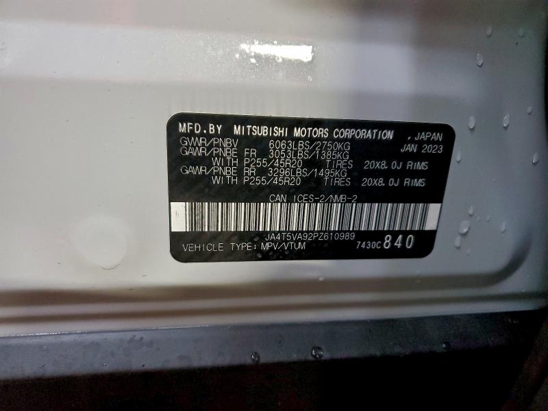 Фото 13 - MITSUBISHI OUTLANDER