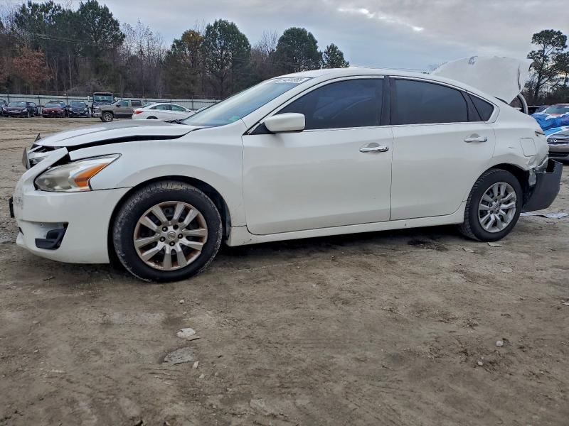 Фото 1 - NISSAN ALTIMA