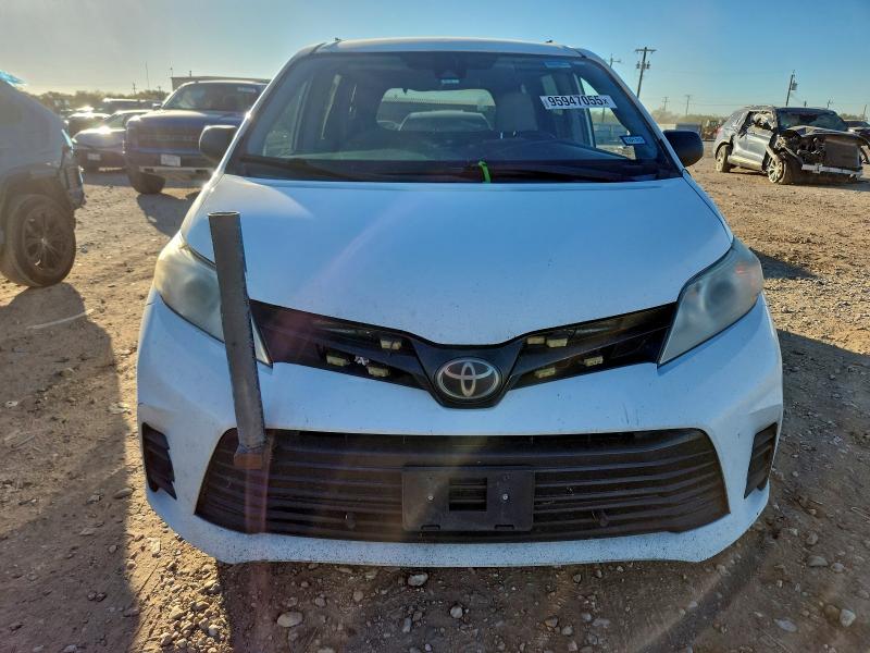 Фото 5 - TOYOTA SIENNA