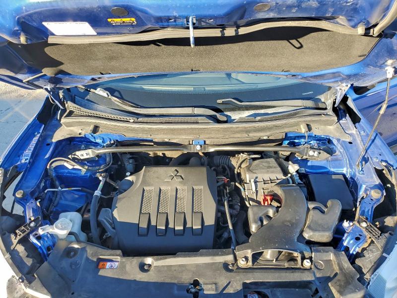 Фото 12 - MITSUBISHI ECLIPSE