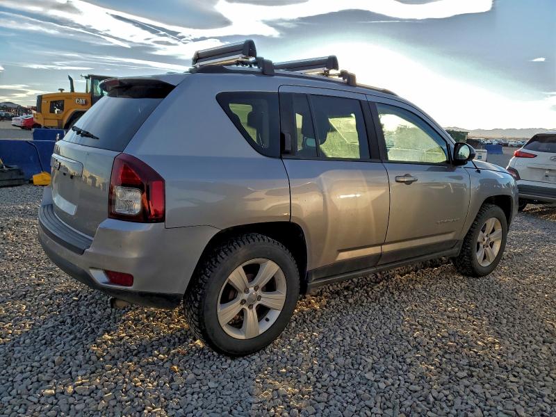 Фото 3 - JEEP COMPASS