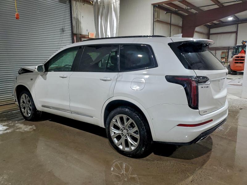 Фото 2 - CADILLAC XT6