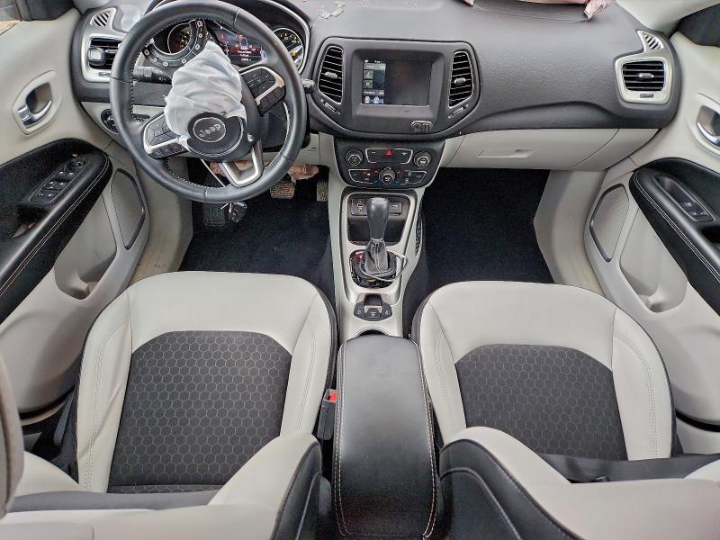 Фото 8 - JEEP COMPASS