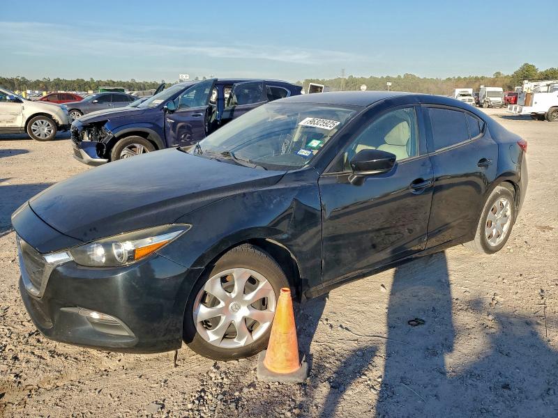 Фото 1 - MAZDA 3