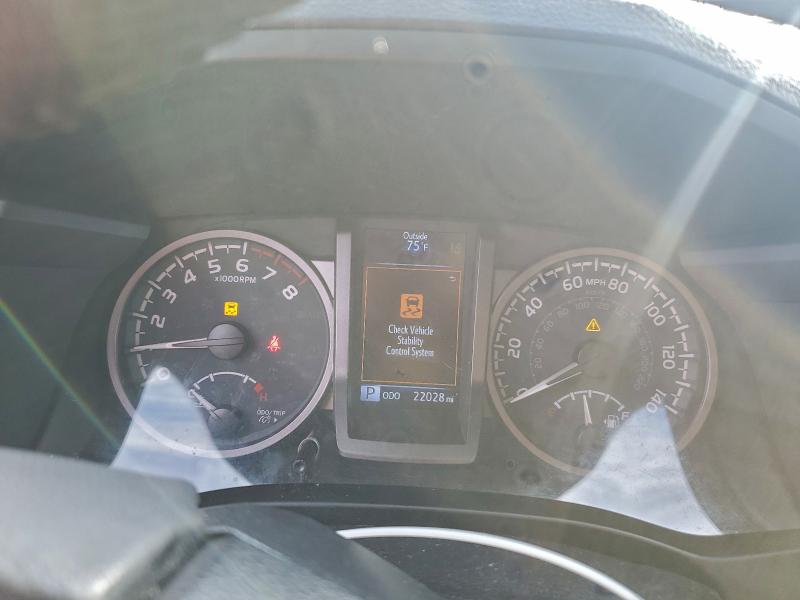 Фото 9 - TOYOTA TACOMA