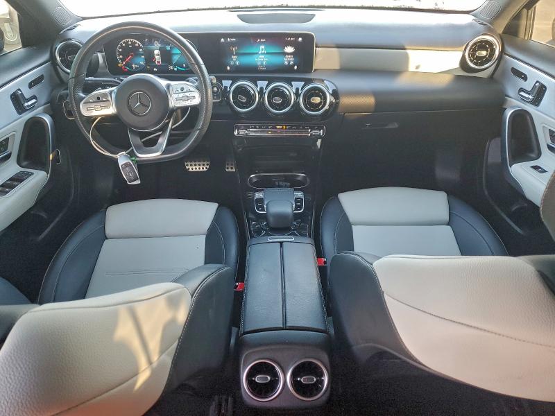 Фото 8 - MERCEDES-BENZ A-CLASS