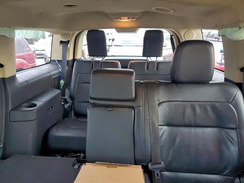 Фото 10 - FORD FLEX