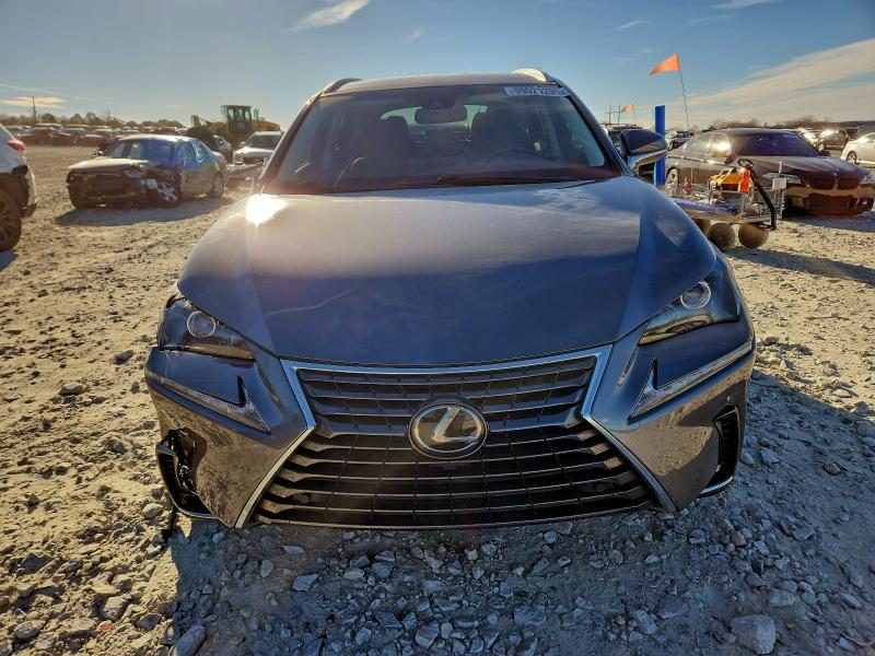 Фото 5 - LEXUS NX