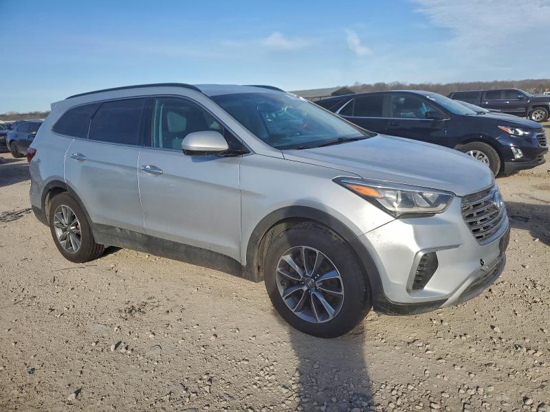 Фото 4 - HYUNDAI SANTA FE