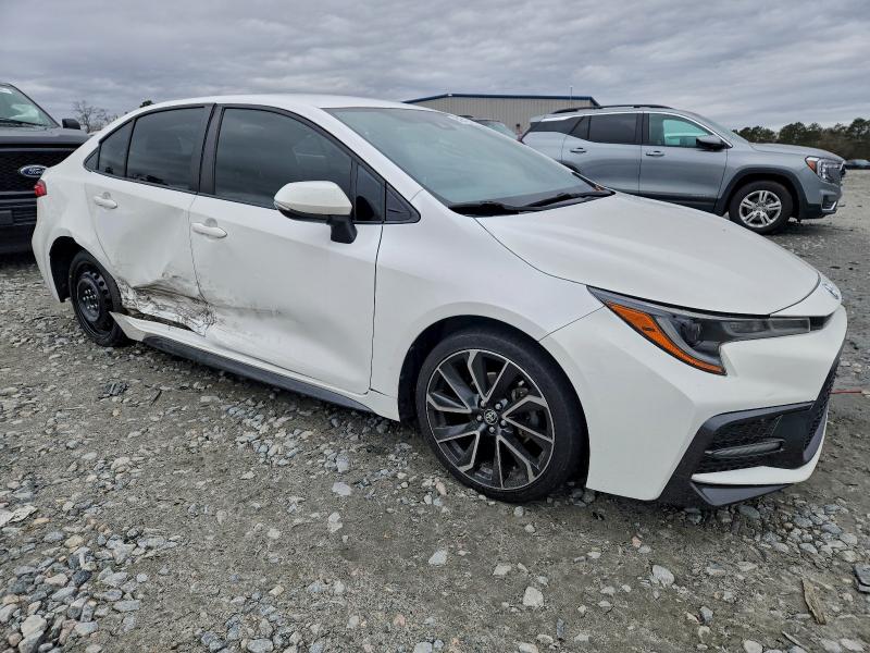 Фото 4 - TOYOTA COROLLA