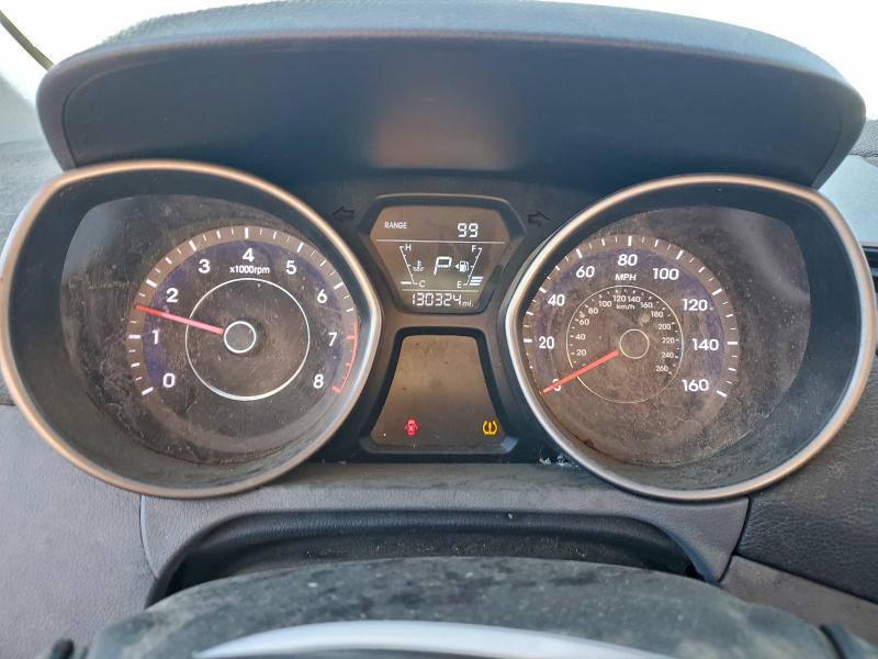 Фото 9 - HYUNDAI ELANTRA