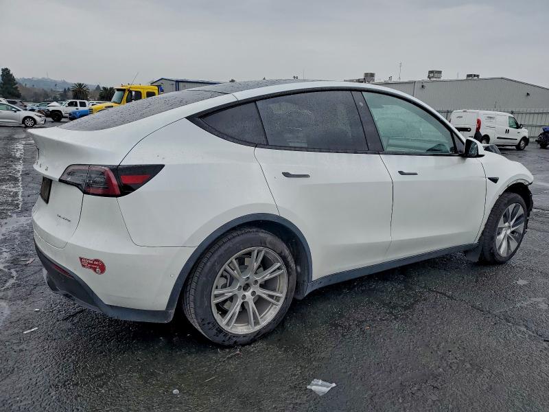 Фото 3 - TESLA MODEL Y
