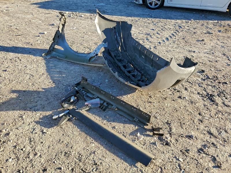 FORD TAURUS 2017 VIN 1FAHP2E80HG135366