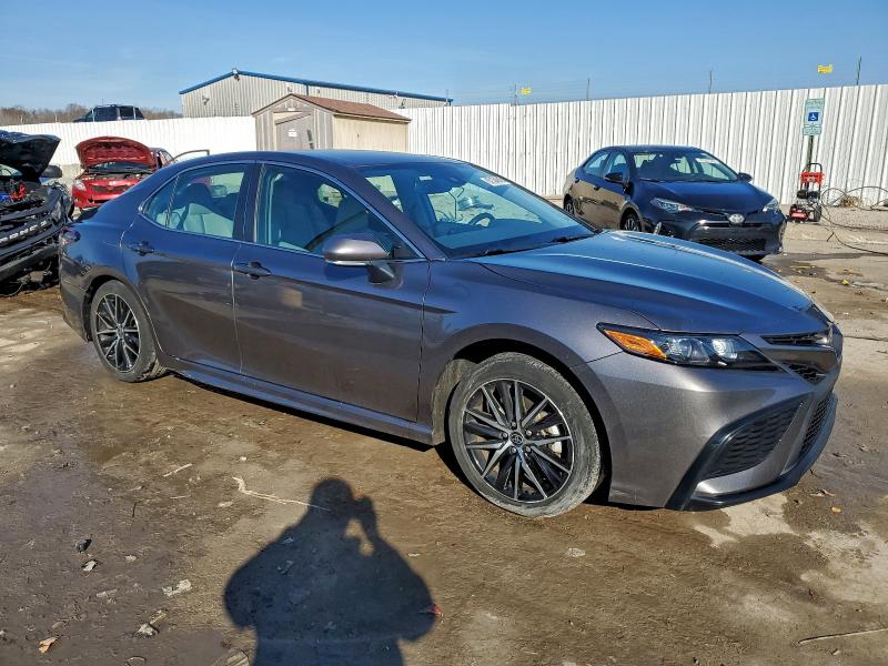 Фото 4 - TOYOTA CAMRY