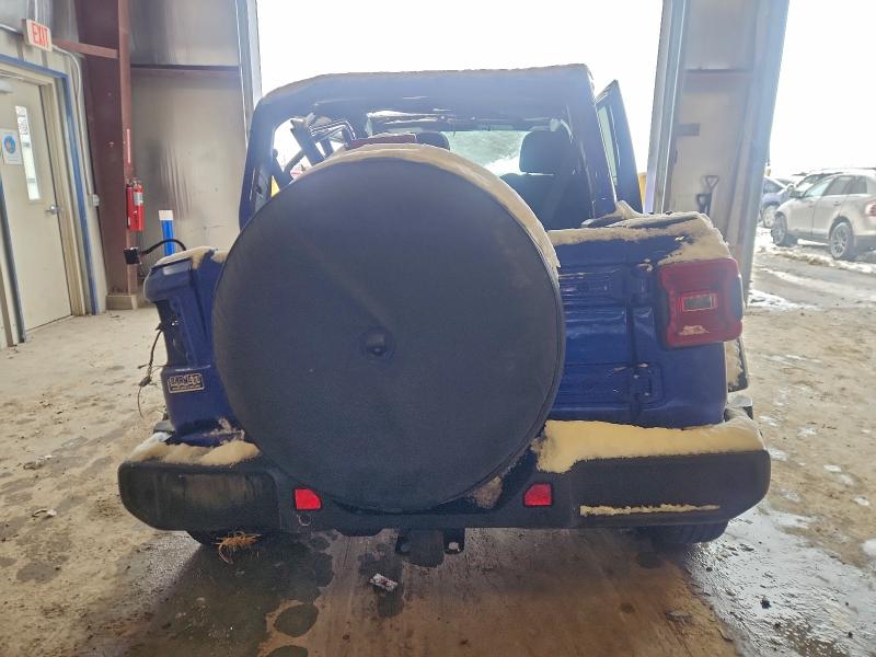 Фото 6 - JEEP WRANGLER