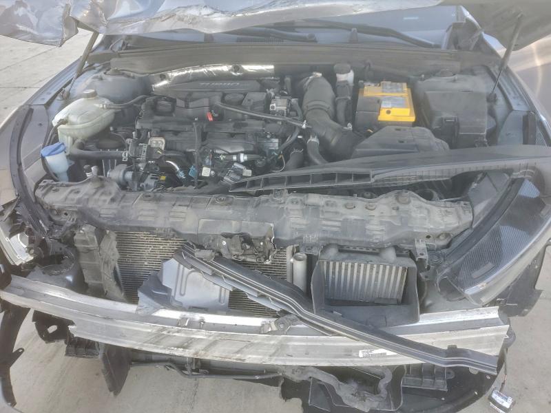 Фото 11 - KIA K5