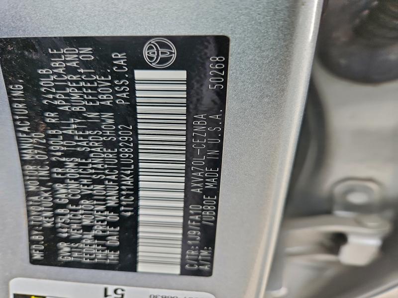 Фото 13 - TOYOTA CAMRY