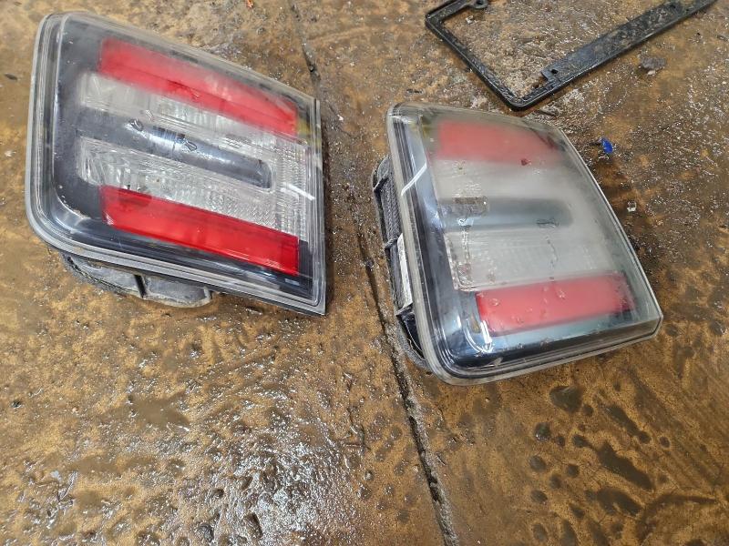 Фото 13 - GMC ACADIA