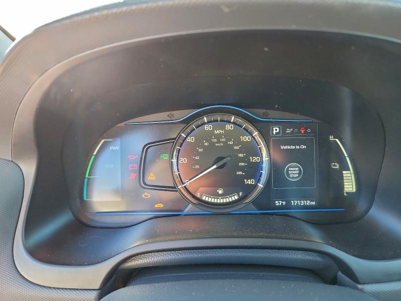 Фото 9 - HYUNDAI IONIQ