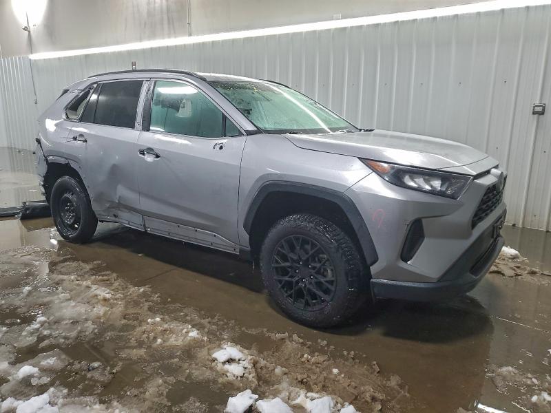 Фото 4 - TOYOTA RAV4