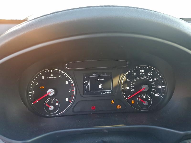 Фото 9 - KIA SORENTO