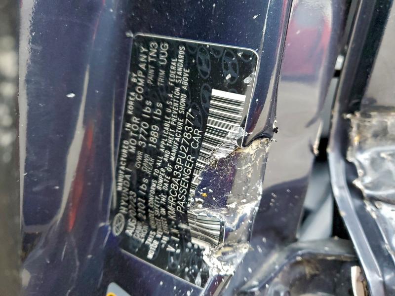 Фото 13 - HYUNDAI VENUE