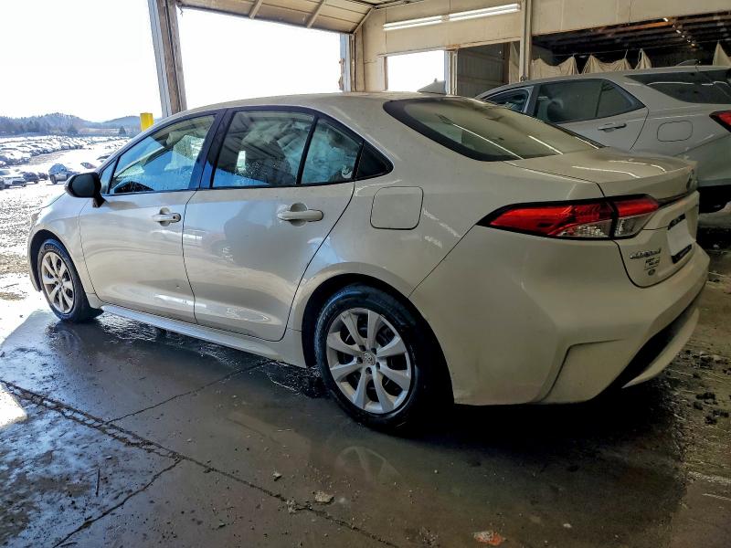 Фото 2 - TOYOTA COROLLA