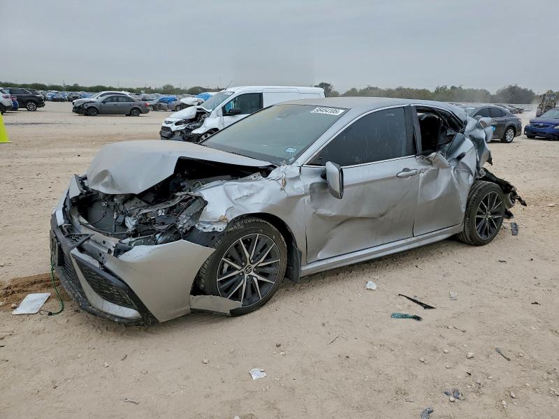 Фото 1 - TOYOTA CAMRY