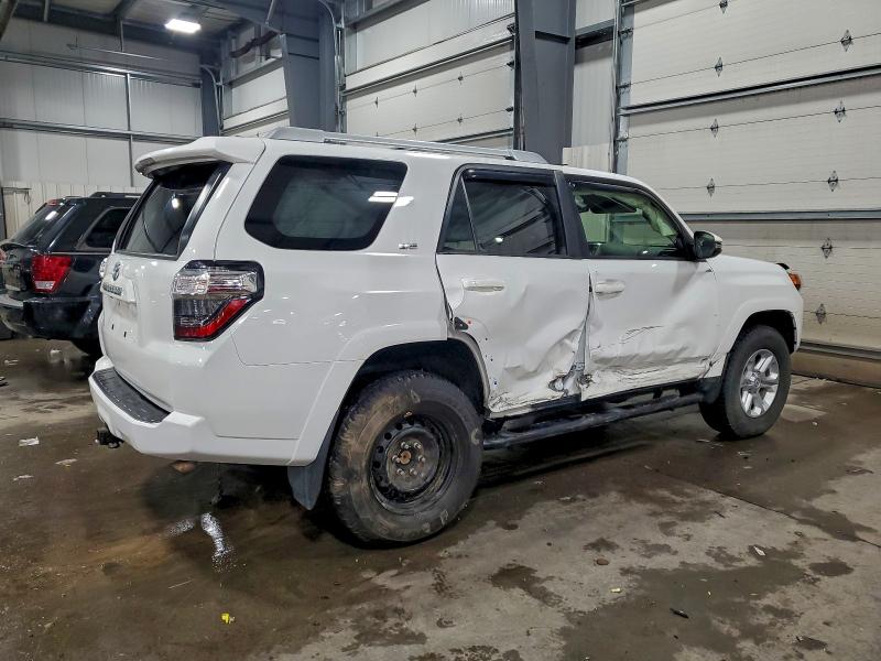 Фото 3 - TOYOTA 4RUNNER
