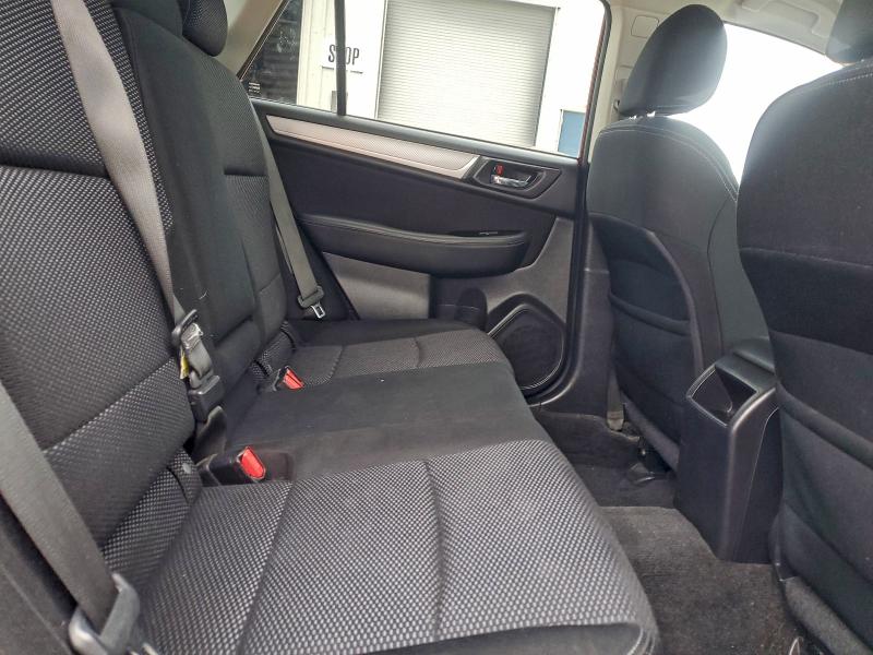 Фото 11 - SUBARU OUTBACK