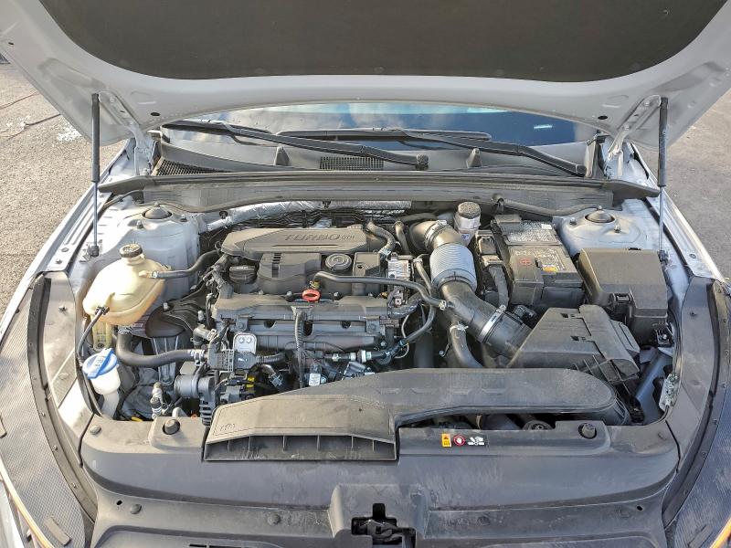 Фото 11 - KIA K5