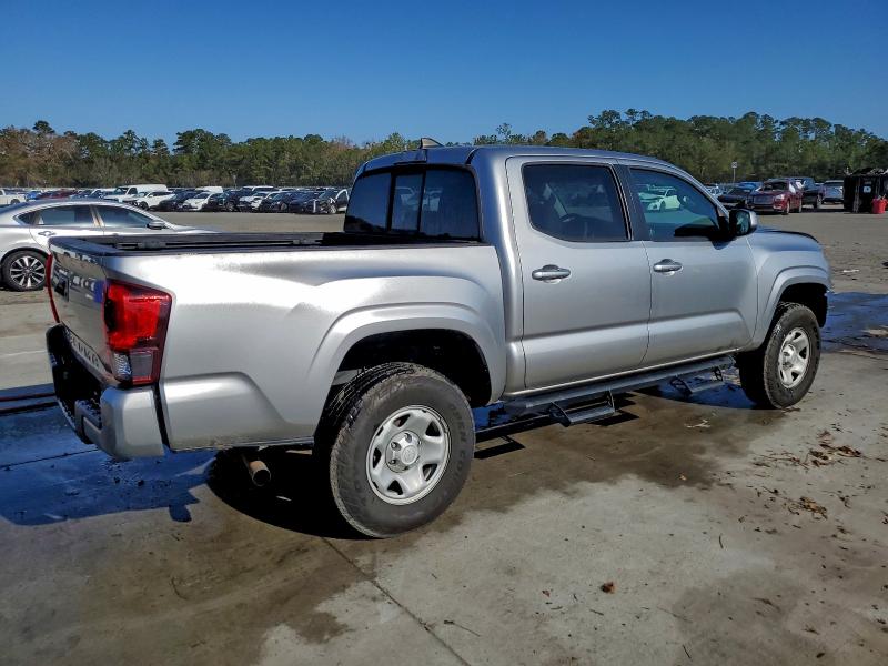 Фото 3 - TOYOTA TACOMA