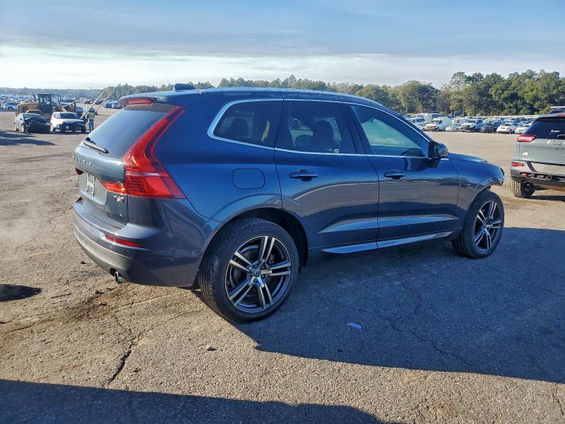 Фото 3 - VOLVO XC60