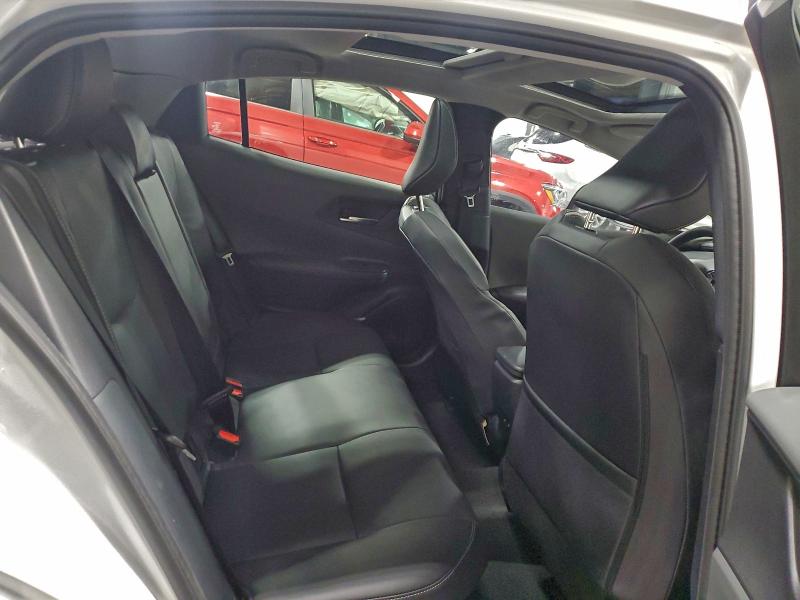 Фото 10 - TOYOTA PRIUS