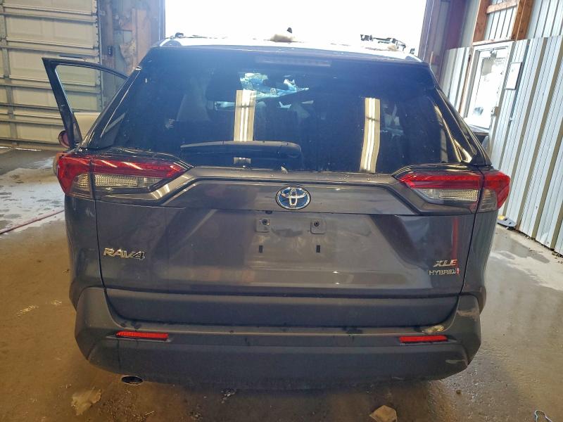 Фото 6 - TOYOTA RAV4