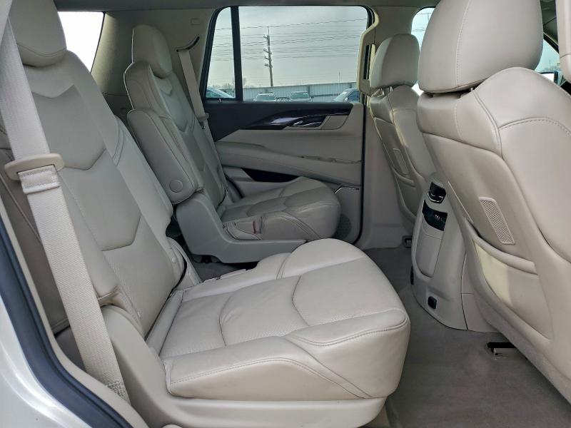 Фото 11 - CADILLAC ESCALADE