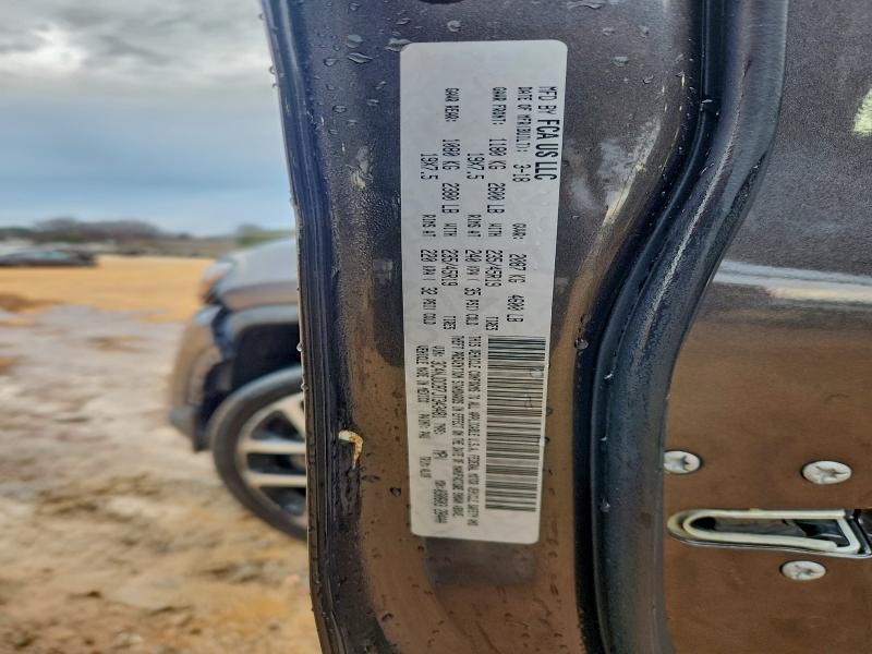 Фото 14 - JEEP COMPASS