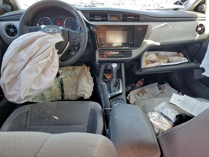 Фото 8 - TOYOTA COROLLA