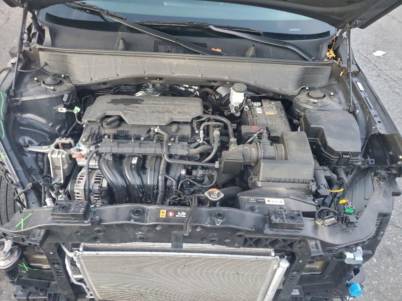 Фото 12 - HYUNDAI KONA