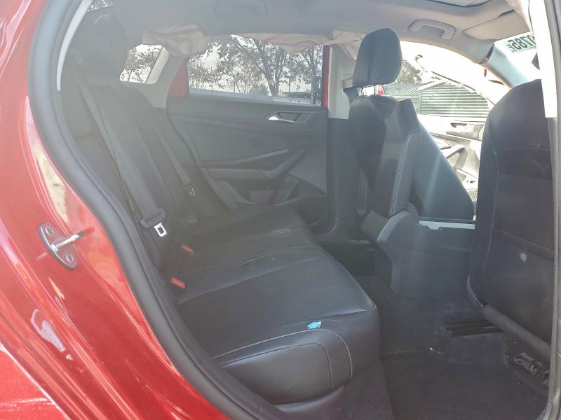 Фото 10 - VOLKSWAGEN JETTA