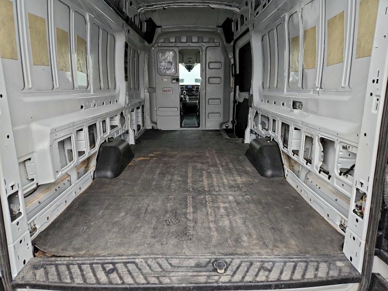 Фото 10 - FORD TRANSIT