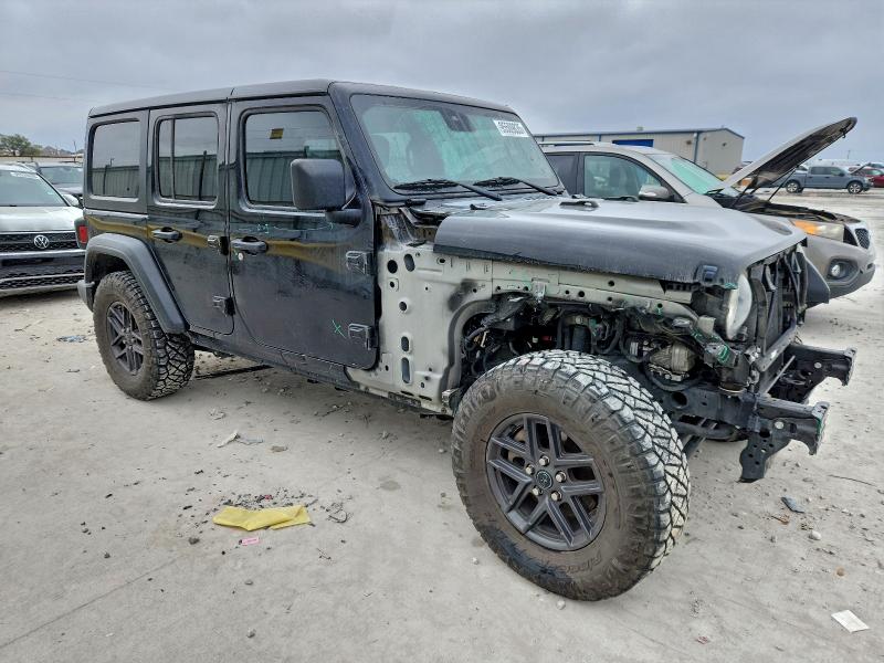 Фото 4 - JEEP WRANGLER