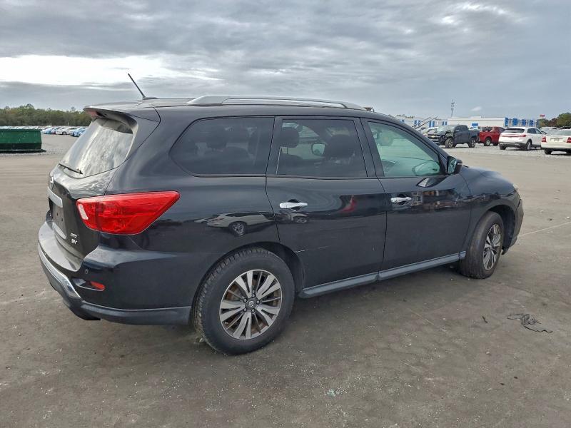 Фото 3 - NISSAN PATHFINDER