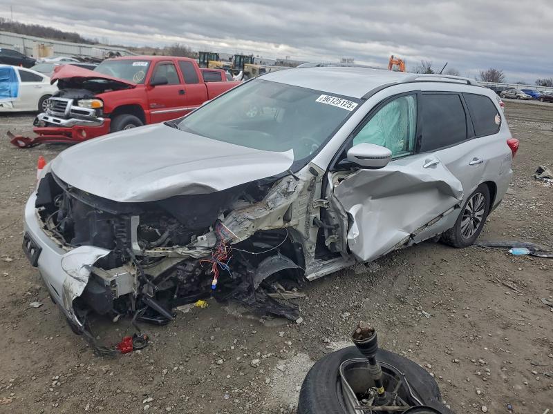 Фото 1 - NISSAN PATHFINDER